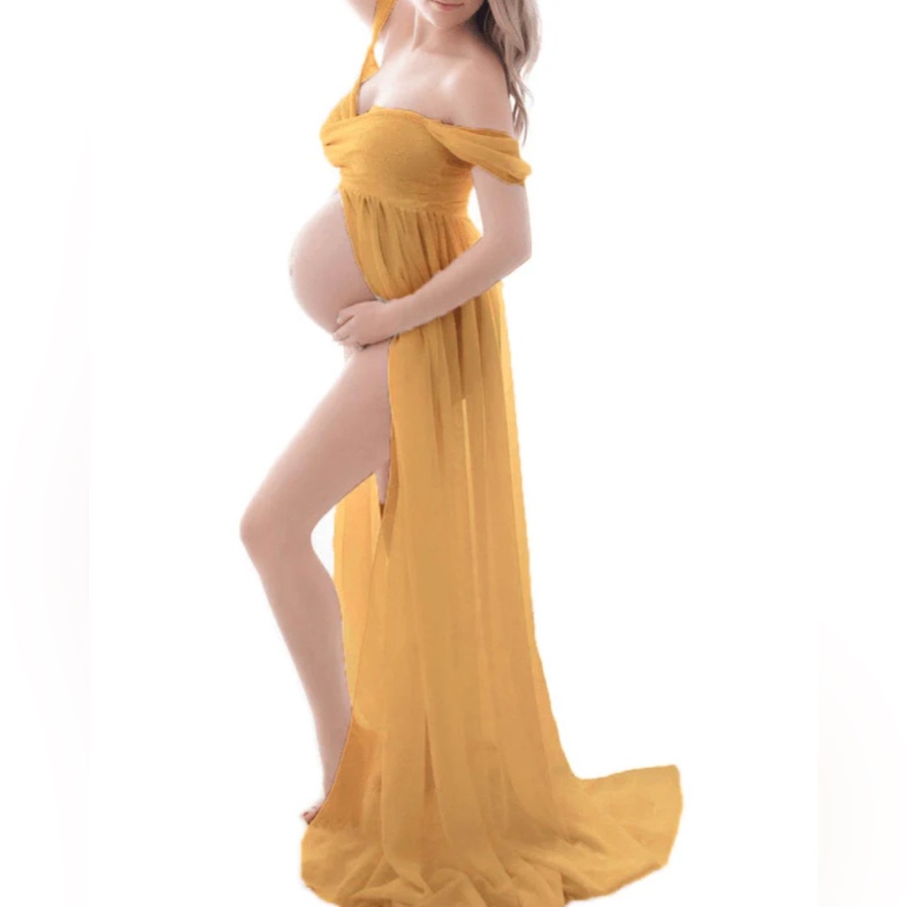 Golden xl Lace maternity shoot Gown